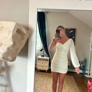 Chic White One-Shoulder Dress